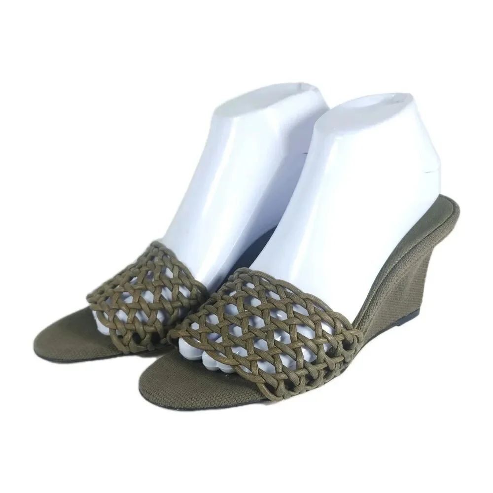 MANOLO BLAHNIK Women's Tolesi 39,5 US9,5B Olive Green Woven Wedge Mules Sandals